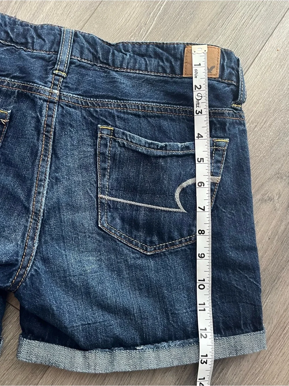 American Eagle Distressed Rolled Cuff Denim Shorts Size 4